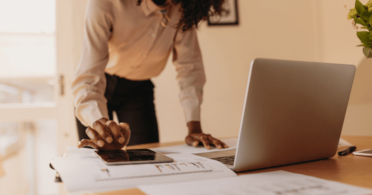 Sabrina Ramonov Built a Million-Person Audience and a SaaS Product. Solo. Here's How